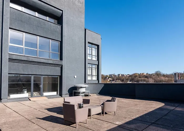 아파트 Near Bus Station *